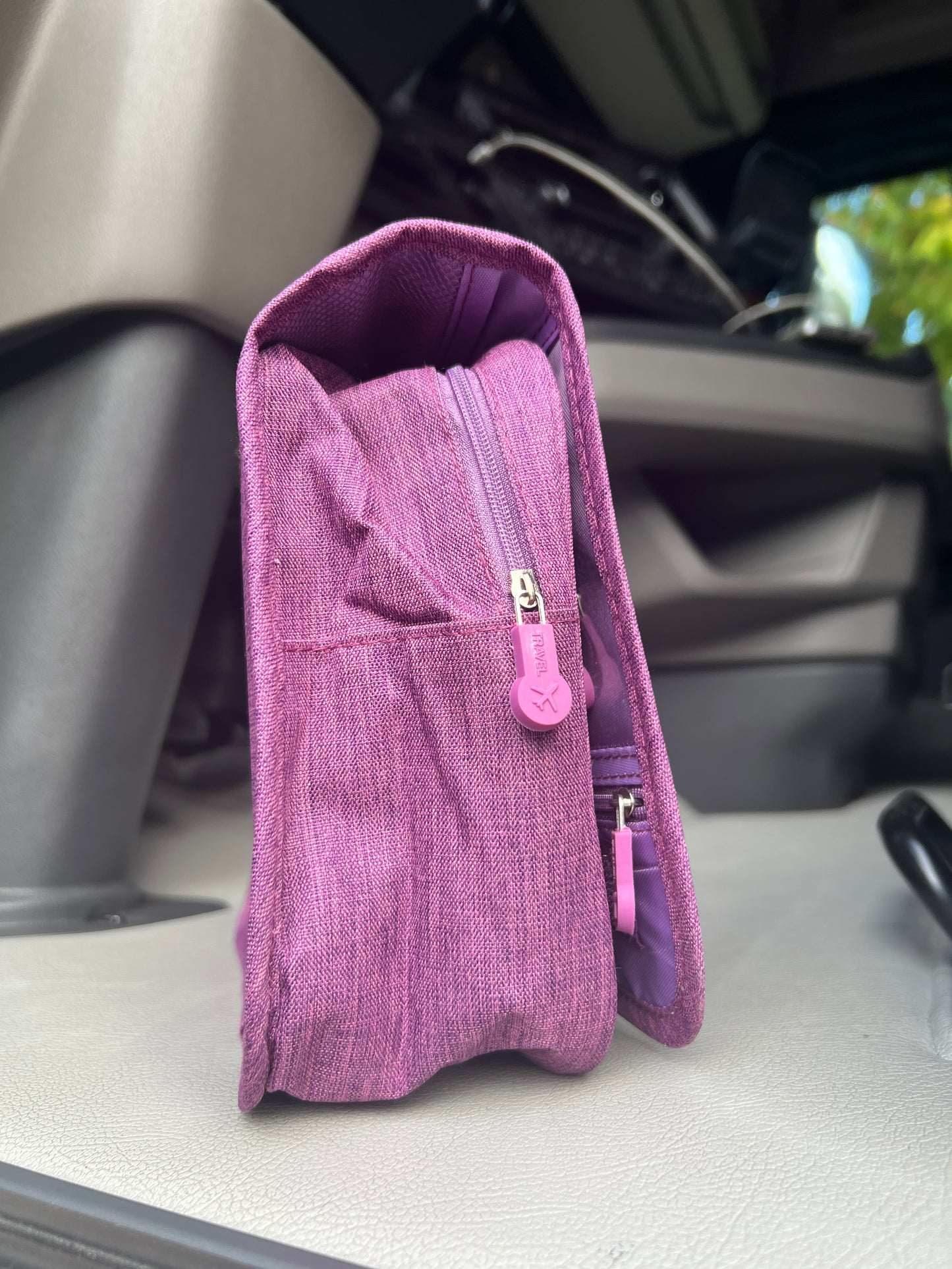 Trousse de toilette suspendue - Gardez vos affaires au sec et rangés sur la route